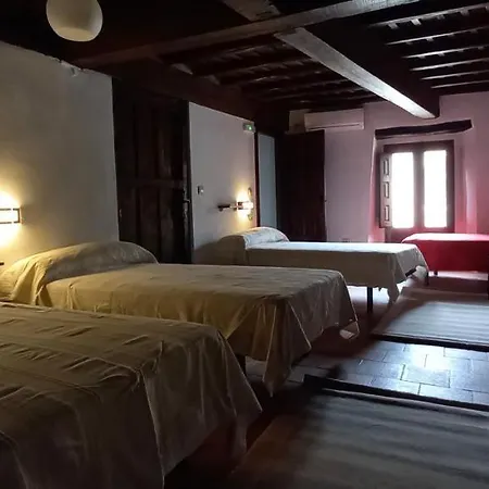 San Blas Alojamiento Rural-Confort En La Via De La Plata Y Junto A Caparra * Oliva de Plasencia