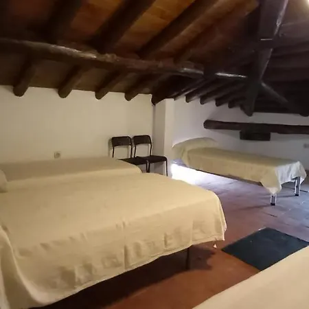 San Blas Alojamiento Rural-Confort En La Via De La Plata Y Junto A Caparra Oliva de Plasencia