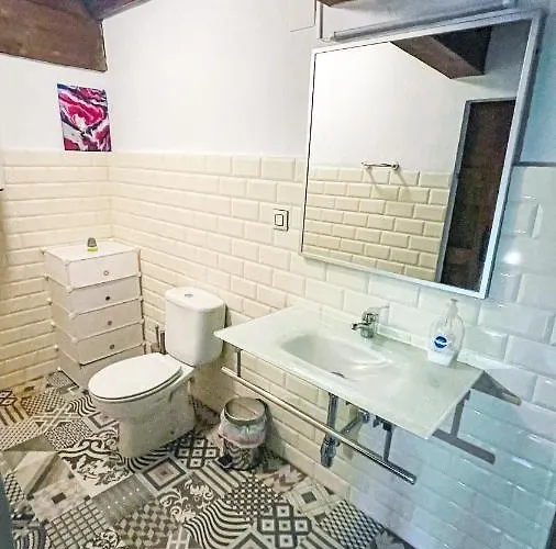 Hostel Albergue San Blas - Via De La Plata Y Caparra - Via Verde Oliva de Plasencia